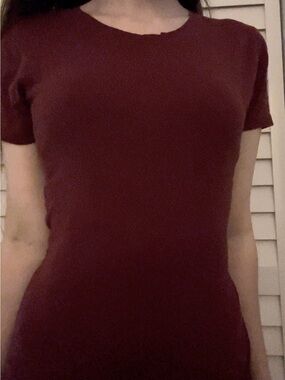 100% cotton Hurley Women's Short Sleeve Crew Tee in Burgundy